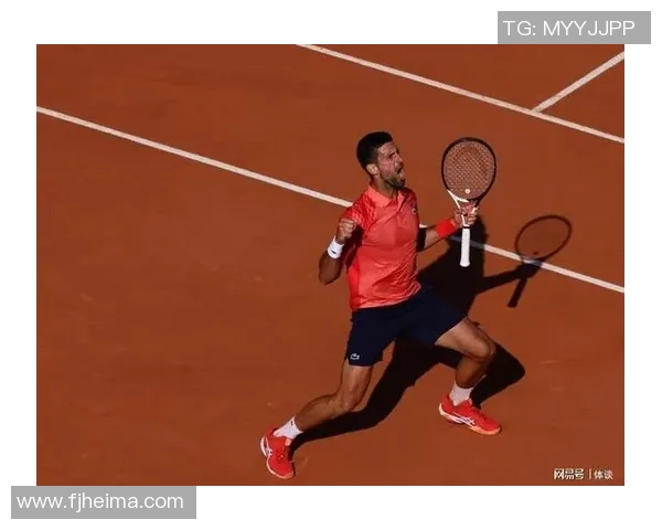 德约科维奇与西西帕斯在2020法网的激烈对决与精彩瞬间回顾